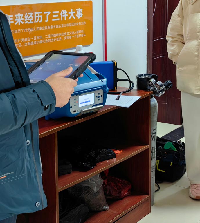 湖南益陽生態(tài)環(huán)境監(jiān)測中心PF-300非甲烷總烴分析儀交貨驗(yàn)收